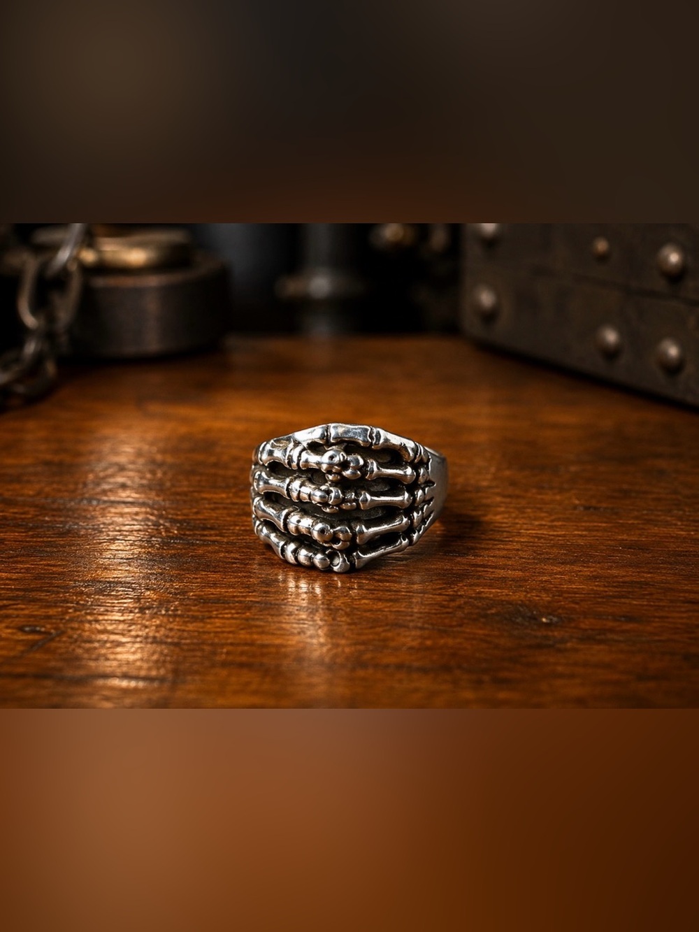 Skeleton Hand Ring • Size 10